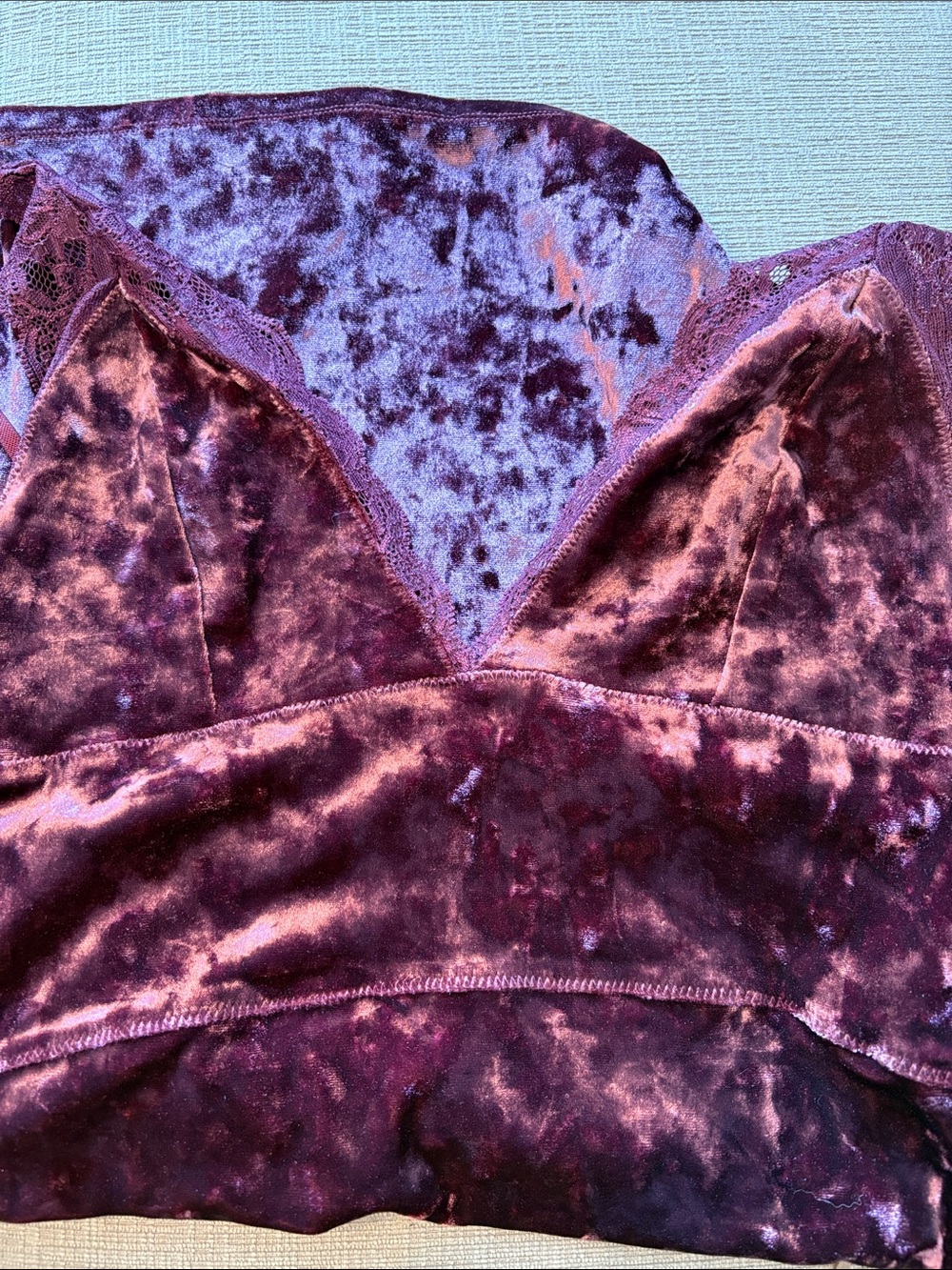 Lace-Trim Velvet Mini Dress in plum - Picture 9 of 9